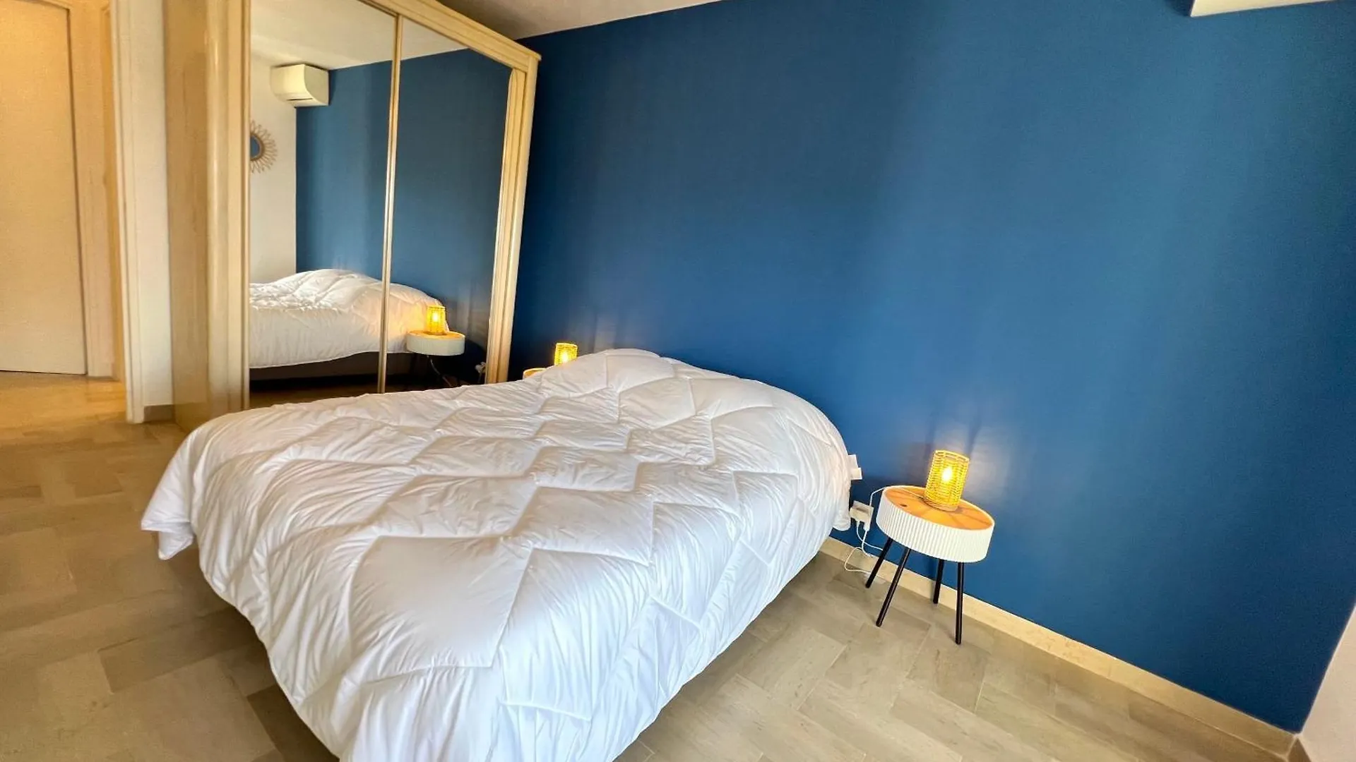 Juan Les Pins Sea View - 4 People Apartment
