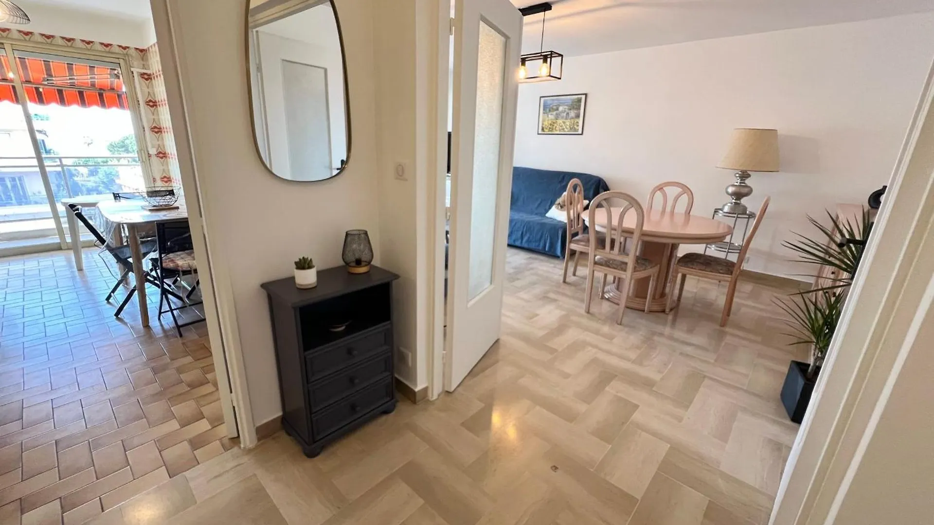 Juan Les Pins Sea View - 4 People Apartment France