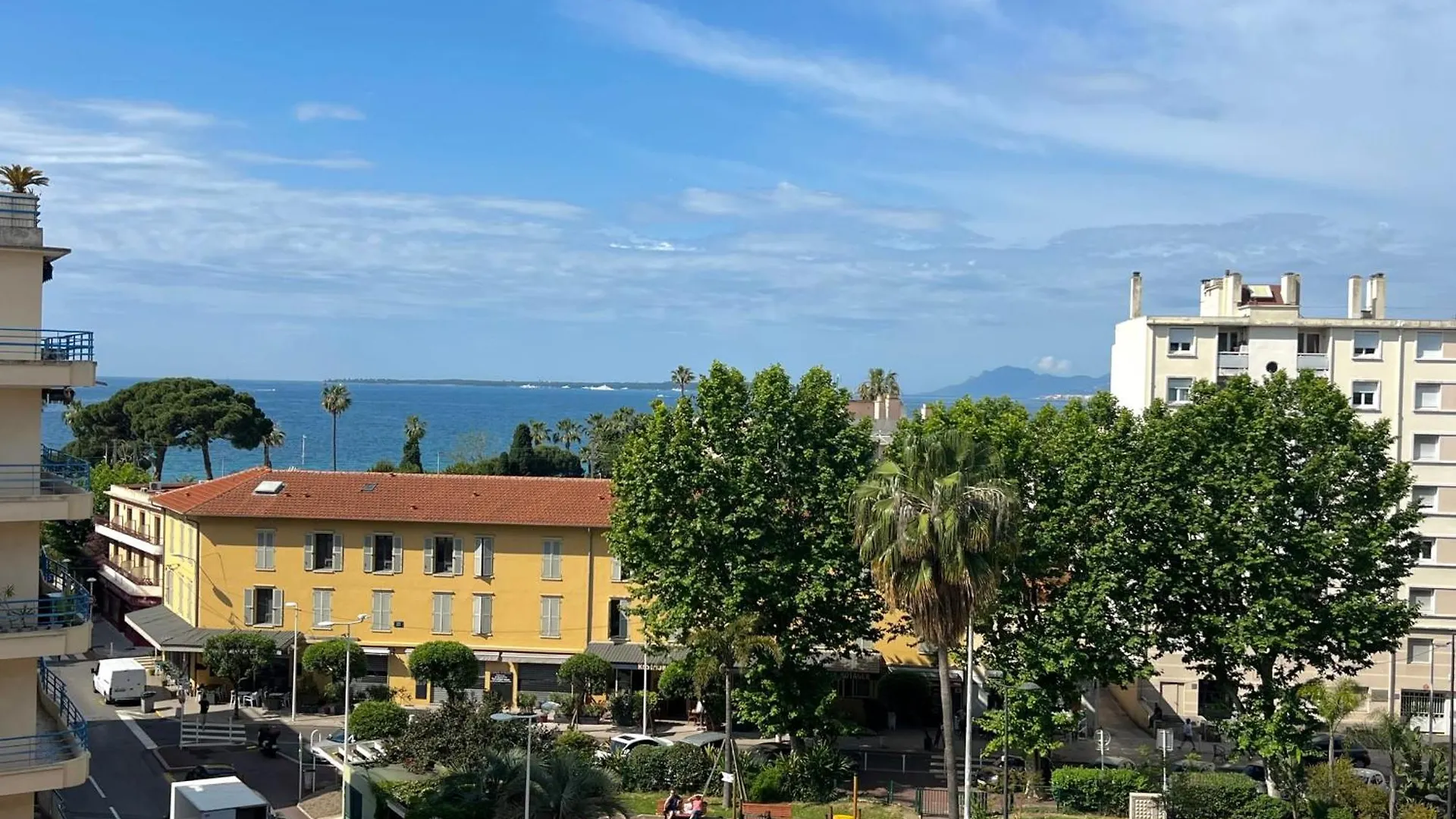 Juan Les Pins Sea View - 4 People Apartment