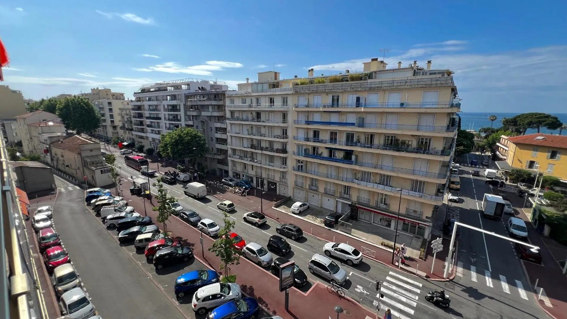 Juan Les Pins Sea View - 4 People Apartment 0*, Juan-les-Pins