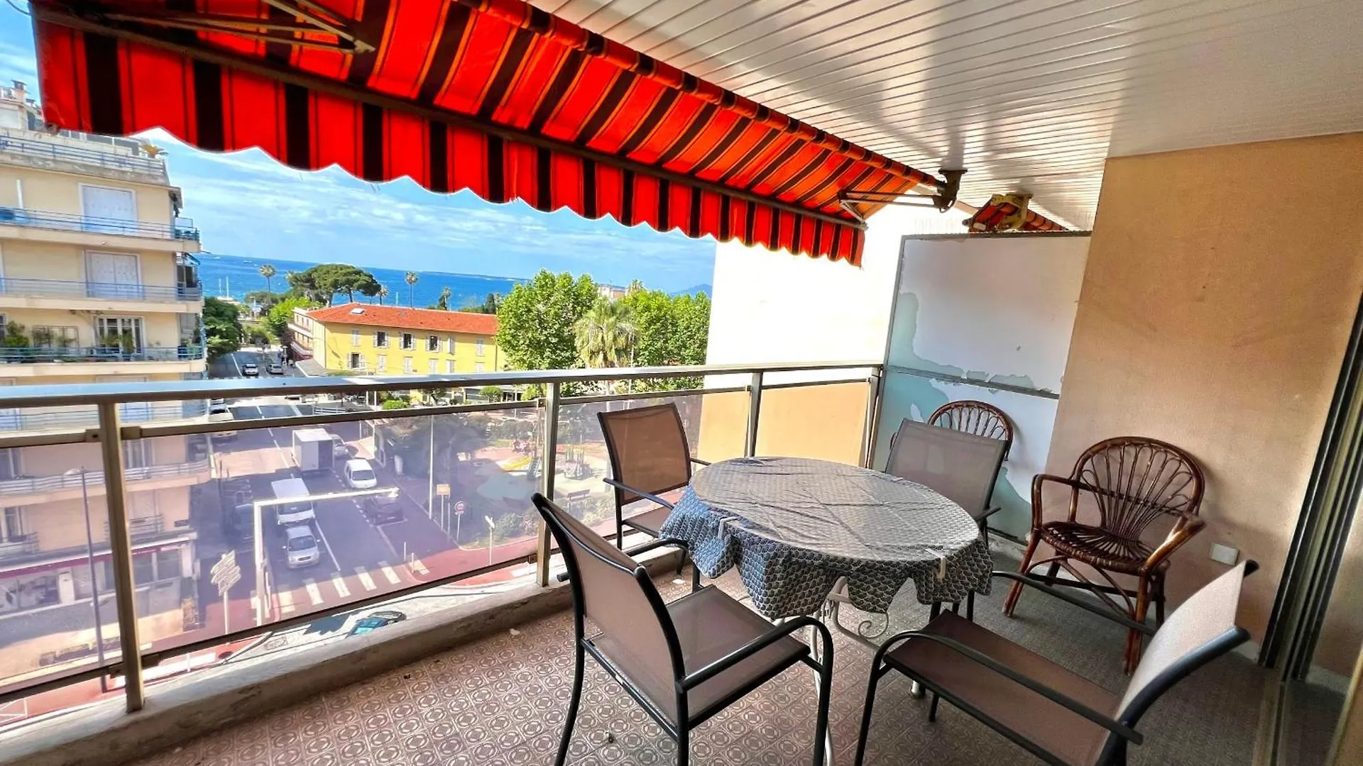 Juan Les Pins Sea View - 4 People Apartment