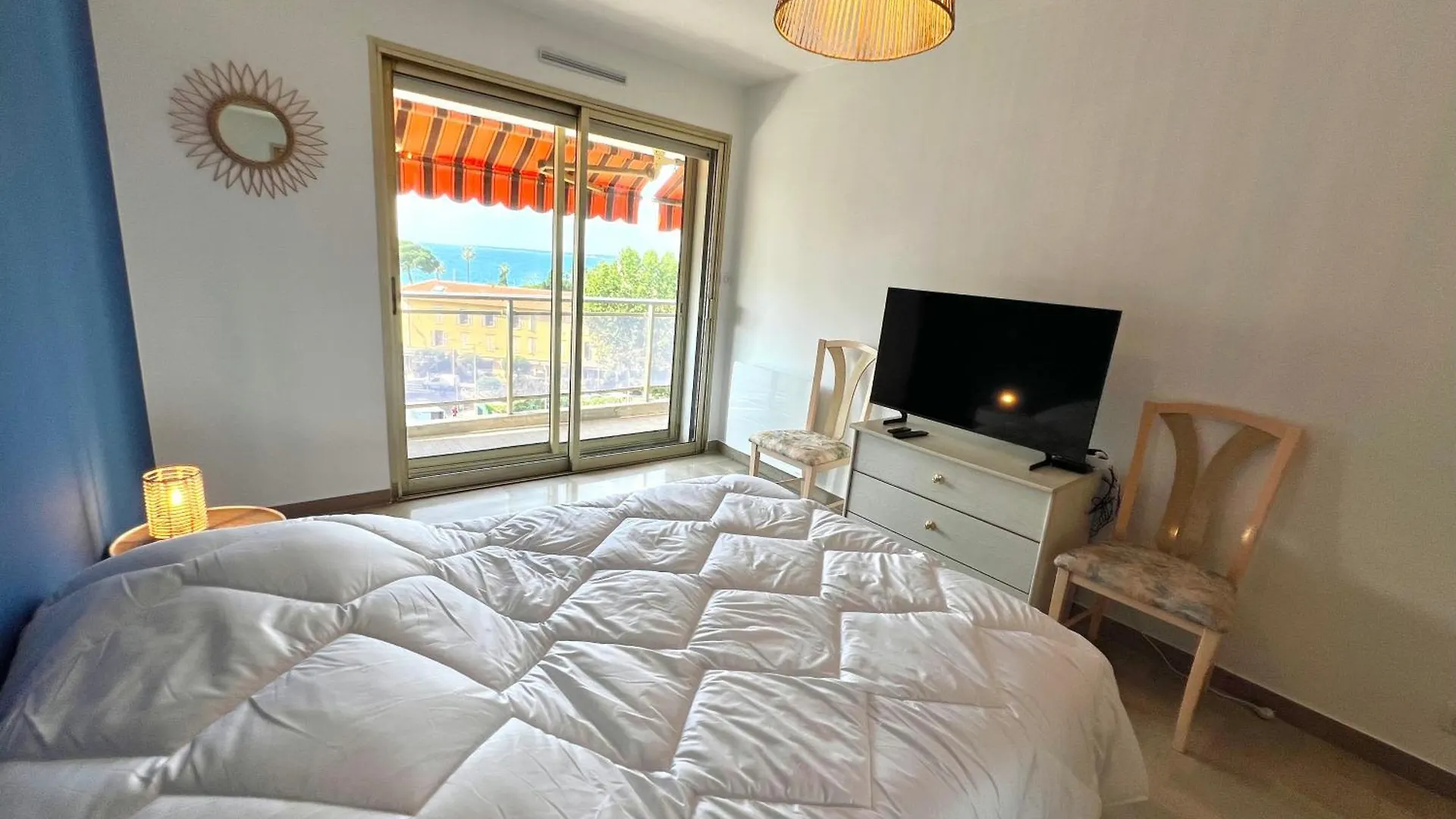 Juan Les Pins Sea View - 4 People Apartment 0*, Juan-les-Pins France